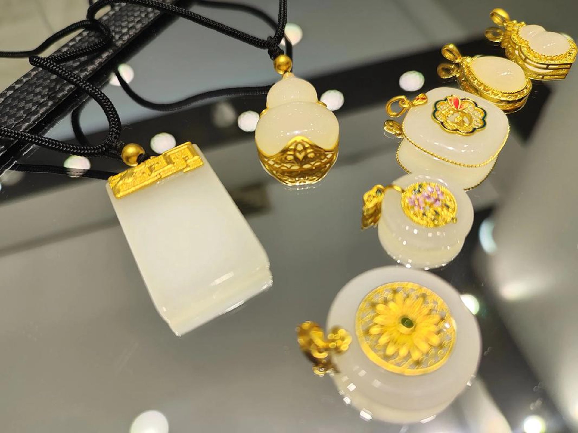 巧选黄金饰品 点亮生活光彩